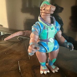 Collectibles Dinosaucers Glasslite 1980’s